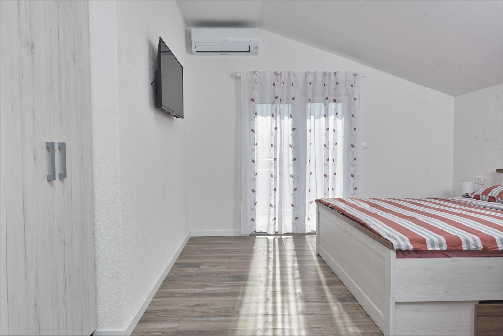 Apartments & Rooms Seaside Kastela Room photo