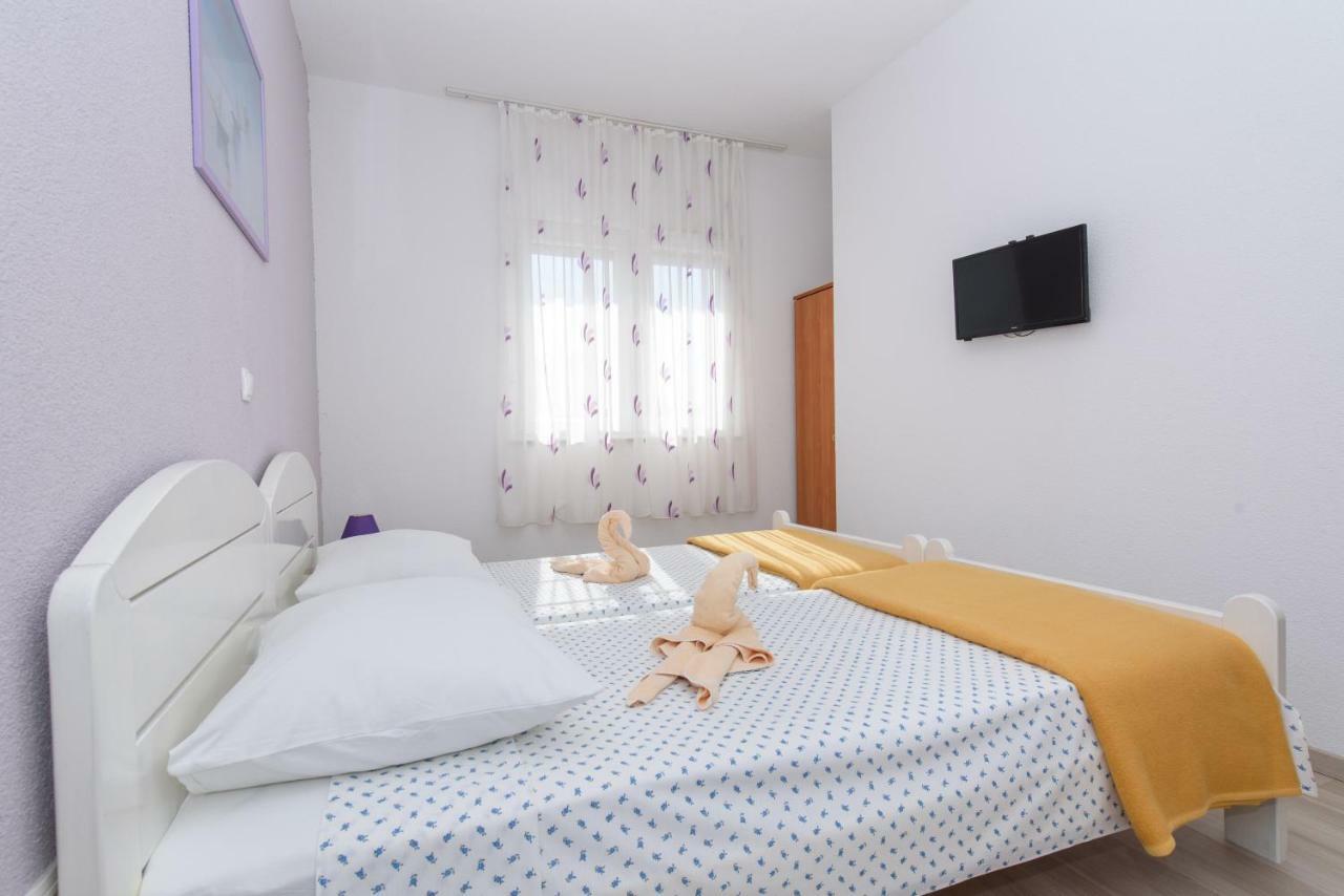Apartments & Rooms Seaside Kastela Exterior photo